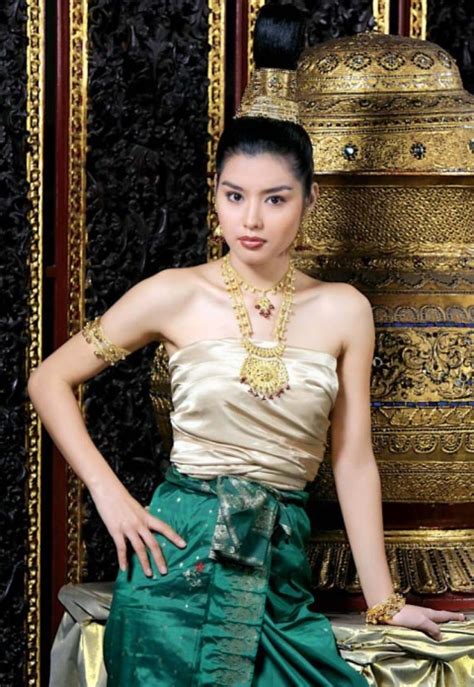 Arloos Myanmar Model Gallery Melody The Burmese Royal Lady
