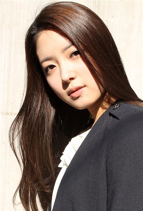 Lee se young is a south korean actress under artist management company prain tpc. Lee Se-young | Filmek, képek, díjak | Személyiség adatlap ...
