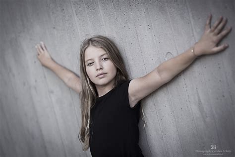 Junges Mädchen Modell Foto And Bild Portrait Streetfotografie Mit