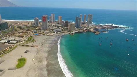 Wifi and parking are free, and this hotel also features a restaurant. Playa Cavancha - Iquique - YouTube