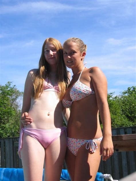 Big Tit Bikini Babes Milf Picture
