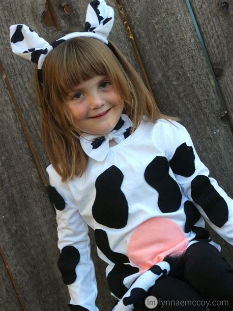 Since this is all about getting free food, it would be counterproductive to spend a bunch of money on the cow shirts, obviously. DIY No Sew Cow Costume in 30 Minutes | Toddler cow costume, Animal costumes for kids, Cow ...