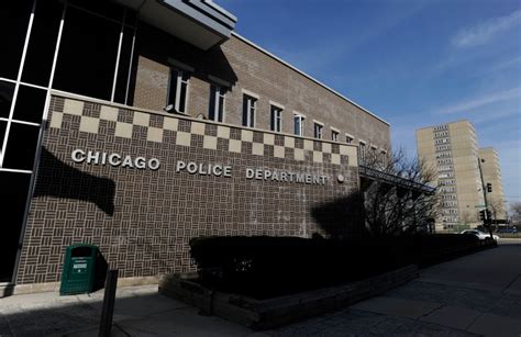 Chicago Shooting Prompts Push To Better Arm Police Officers Wbez Chicago