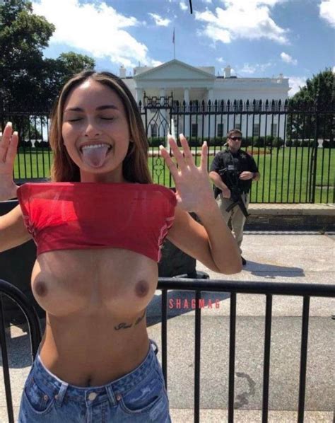 Flashing Tits In Front Of The White House Detlefspank