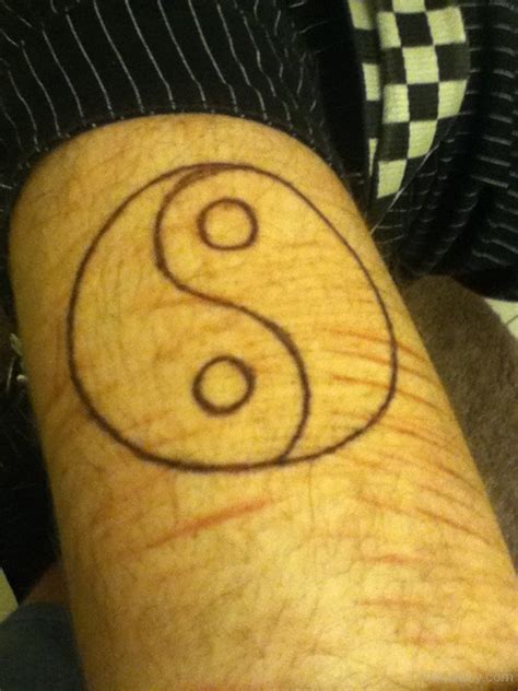 Simple Yin Yang Tattoo Tattoo Designs Tattoo Pictures