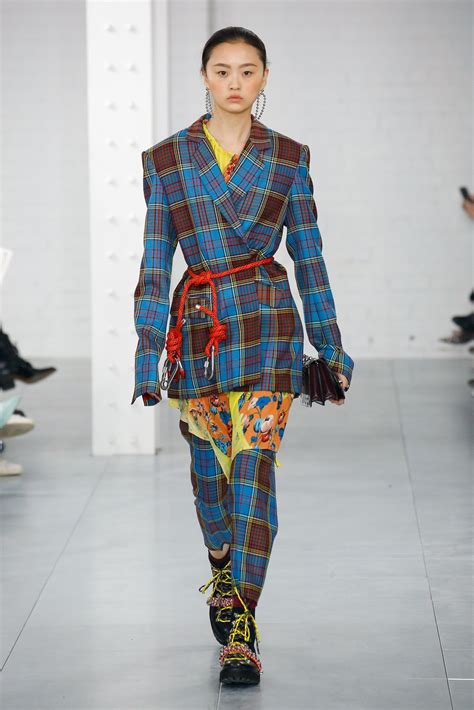 House Of Holland Fall 2018 Ready To Wear Collection Vogue Tartan