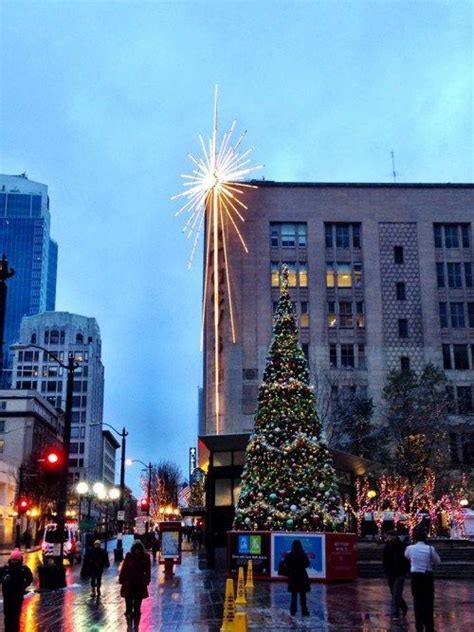 16 Must Visit Holiday Attractions In Downtown Seattle Seattle