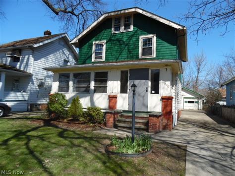 17712 Woodbury Ave Cleveland Oh 44135 Mls 3805016 Redfin
