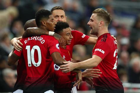 Read profiles and stats for the man utd first team, manager, academy, reserves, legends and women's team. Tottenham vs Man United player ratings: Red Devils star gets a perfect 10 in Wembley thriller