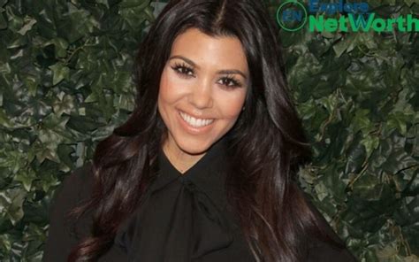 Kourtney Kardashian Net Worth Travis Barker S Engagement Age Husband