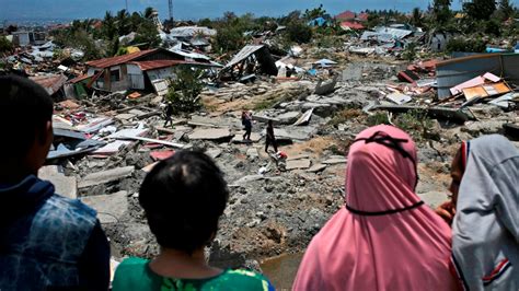 Indonesia Earthquake Tsunami Death Toll Rises To 1300 The Advertiser