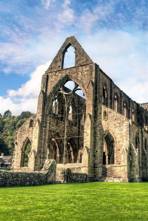 In Pictures Tintern Abbey On The River Wye On The Luce Travel Blog