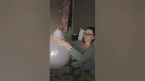 My Girlfriend Squeezing A Balloon To Pop It Youtube