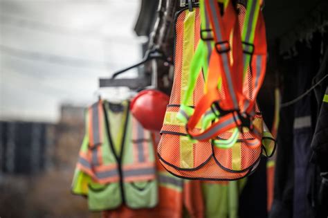 Ten Ppe Must Haves For Construction Workers Iseekplant