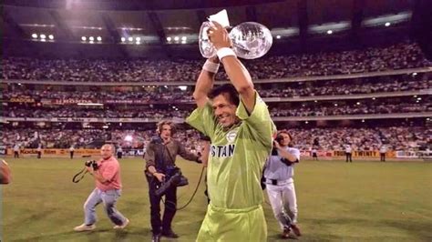 Pcb Slammed For Omitting Imran Khan From 1992 World Cup Victory