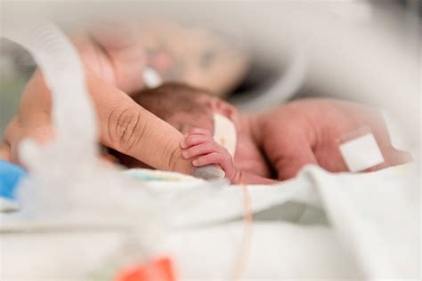 Tiny Love 10 Tips For Photographing Preemies In The Nicu