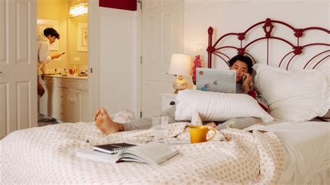 Working From Bed Is Actually Great The New York Times