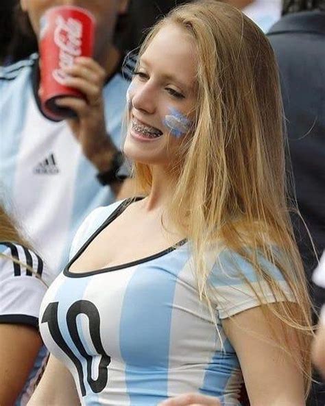 Fans Argentina Masih Semangat Perjalanan Masih Panjang Imbang Senyumin Aja Say Siapa Fans