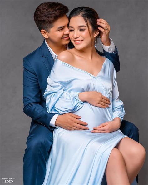 10 potret maternity shoot chelsea olivia dalam berbagai tema anggun