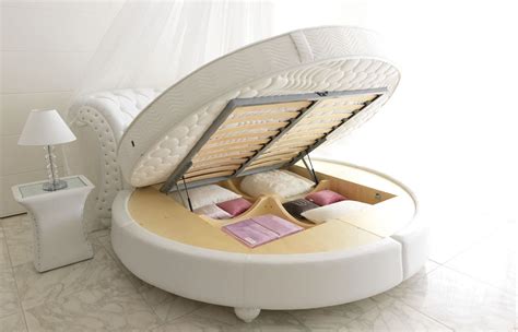 Proposto con rivestimento in tessuto ecopelle o pelle. Classic style round double bed with storage base - Unique Classic Trend | CAMAS | Pinterest ...