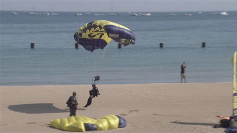 2 Military Parachute Jumpers Seriously Injured During Chicago Air And