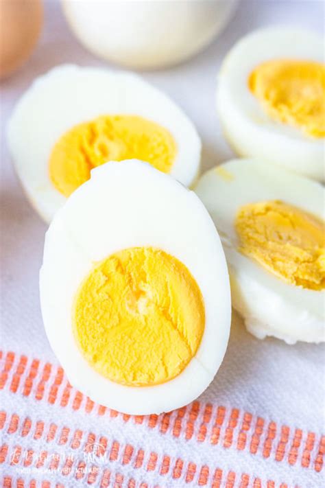 We love to keep a few on hand at all times to chop up for salads, toss with. How to Cook Hard Boiled Eggs • Longbourn Farm