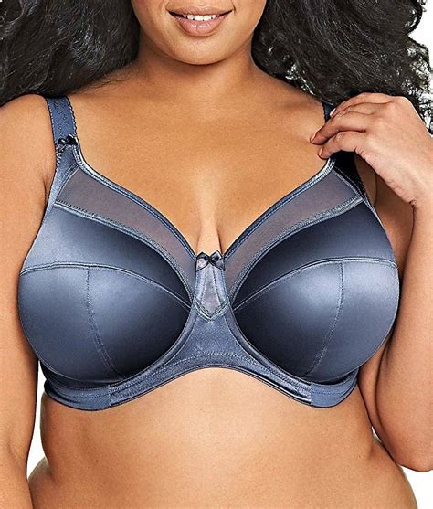 25 Best Bras For Large Breasts 2023