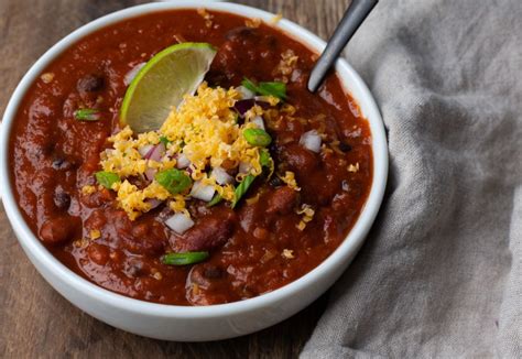 Ridiculously Easy Meatless Chili Recipe The Domestic Dietitian