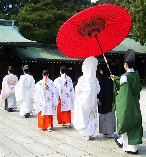 Shinto Wedding Traditional Japanese Wedding Japan Priests Mikos
