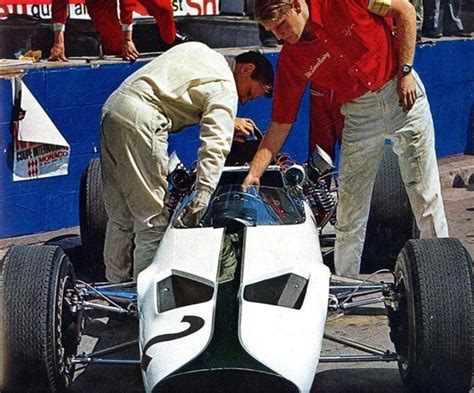 F1 Bruce Mclaren And Tyler Alexander Working On M2b Monaco 1966 Grand
