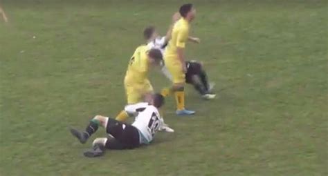 Brutal batalla campal se desató en partido del fútbol argentino VIDEO