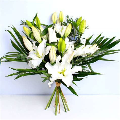 White Lily Bouquet Buy Online Or Call 01253 730974