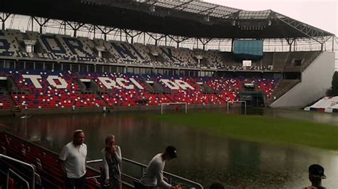 Stadion imienia ernesta pohla or gornik zabrze stadium is a purpose built football stadium located in the southern polish city of zabrze. Stadion Górnika Zabrze podczas oberwania chmury - YouTube