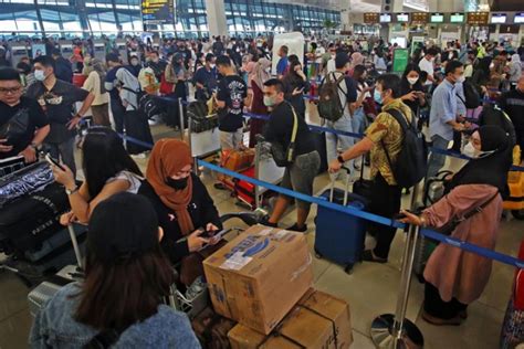 Jokowi Sebut Puncak Arus Mudik Tertinggi Dalam Sejarah Tahun Ini