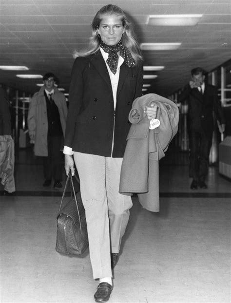 Candice Bergen S Style Evolution From Model To Murphy Brown Photos Huffpost