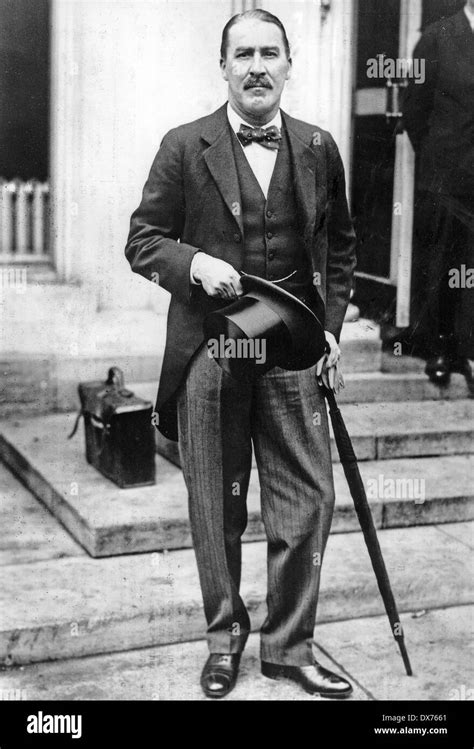 Howard Carter 1874 1939 English Archaeologist Stock Photo Alamy
