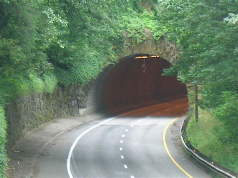 Bridgehunter.com | Toothrock Tunnel