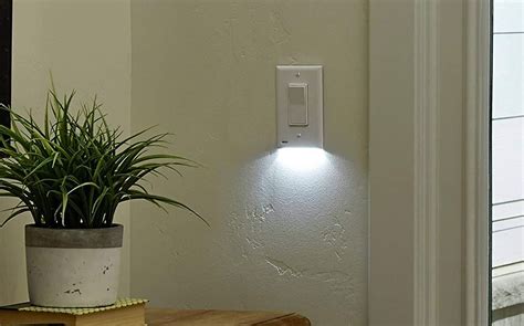 Best Illuminated Light Switch Built In Led Night Lights Nerd Techy