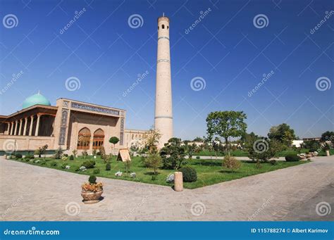 Architecture Of The Ancient Middle East Stock Photo Image Of Minaret