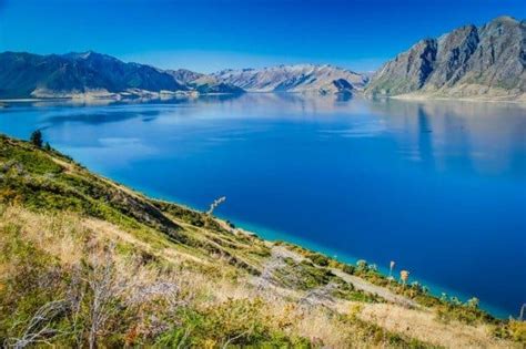 Unrivaled Scenery At Lake Hawea New Zealand Divergent Travelers