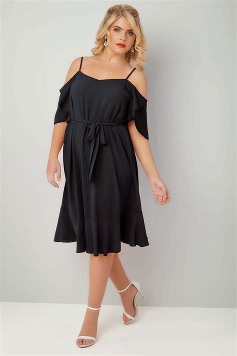 We did not find results for: Black Cold Shoulder Swing Dress With Frill Hem, Plus size ...