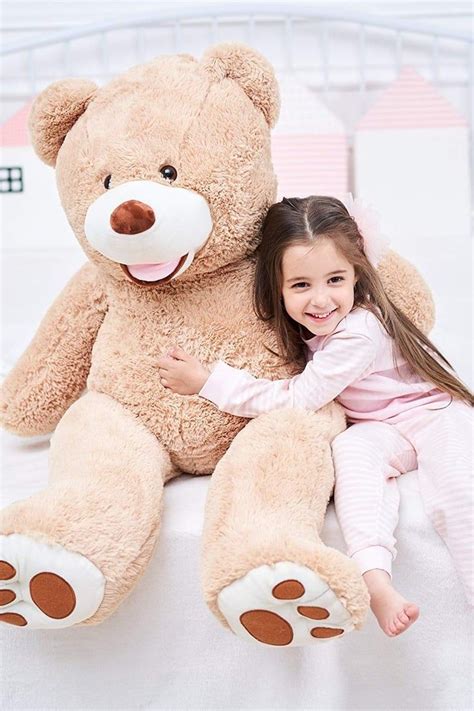 11 big teddy bears to give your little ones this valentine s day cute teddy bear pics teddy