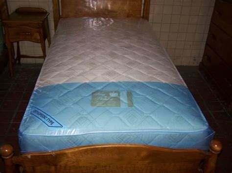 Mattress and box spring set. Twin Mattress & Boxspring Sets with free frame - for Sale ...