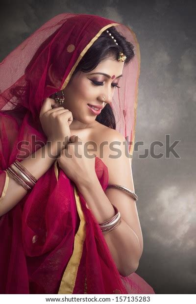Beautiful Indian Girl Traditional Indian Sari Stock Photo 157135283