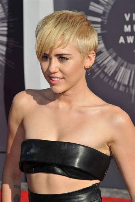 50 Trendiest Short Blonde Hairstyles And Haircuts