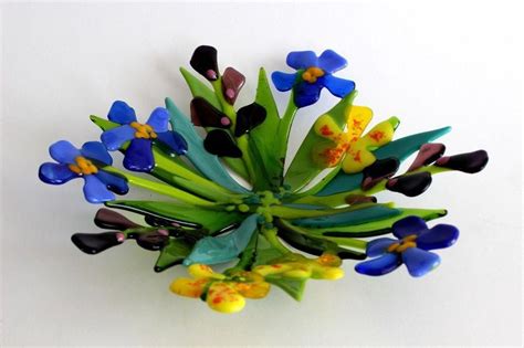 Fused glass spring flowers $50. Image result for fused glass flowers | Manualidades en ...