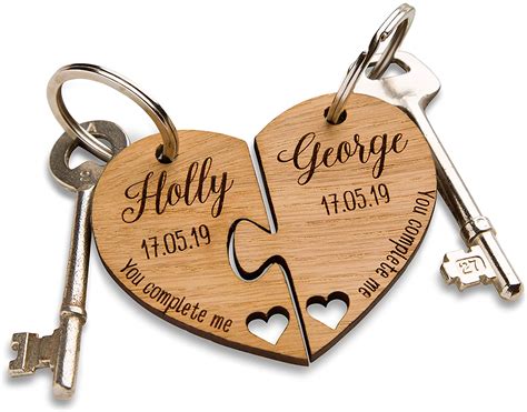 The Laser Engraving Company Personalised Jigsaw Heart Oak Keyring You