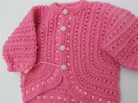 brisa ateliÊ casaquinho de bebÊ em tricÔ com receita beribboned eyelets jacket