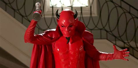 Scream Queens Red Devil Killer Revealed Scream Queens Television