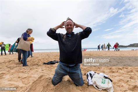 Burying Head In Sand Photos And Premium High Res Pictures Getty Images